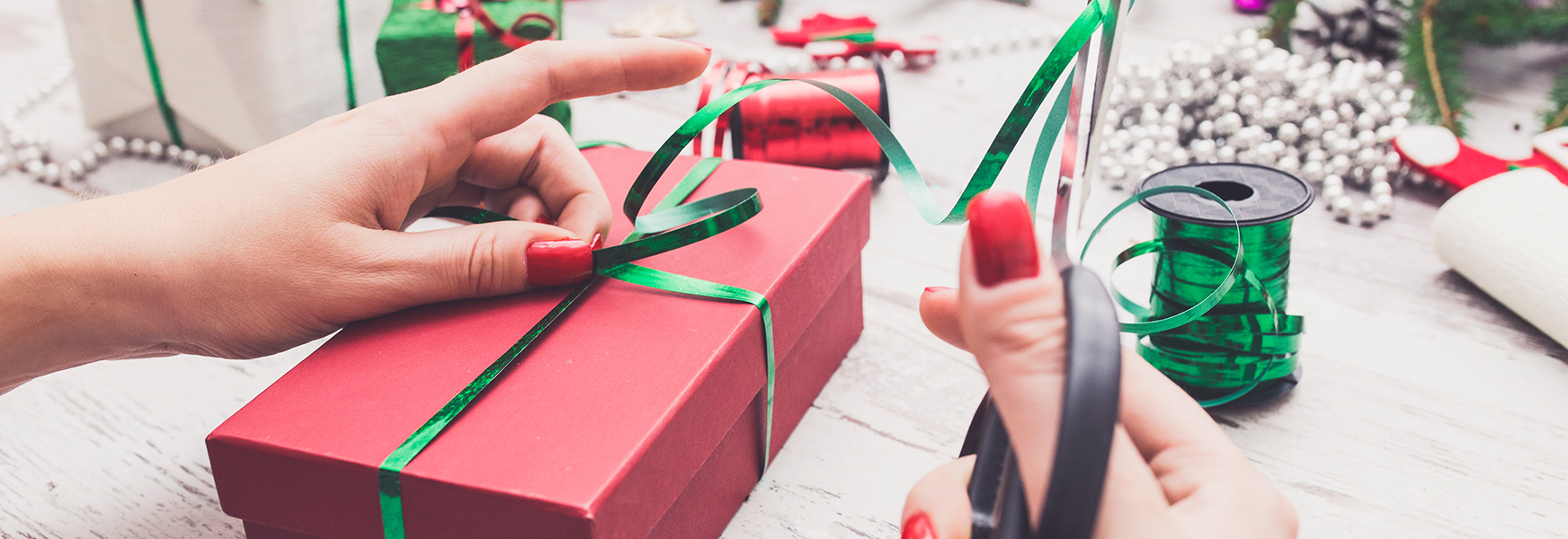 6 Great Gift Wrapping Tips, As Told by a Pro